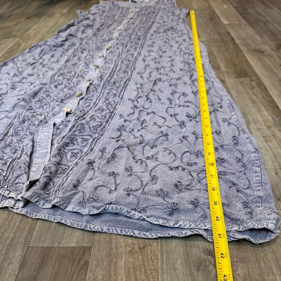 Vintage stone washed embroidered floral bohemian indie buttoned midi dress - Picture 3 of 6